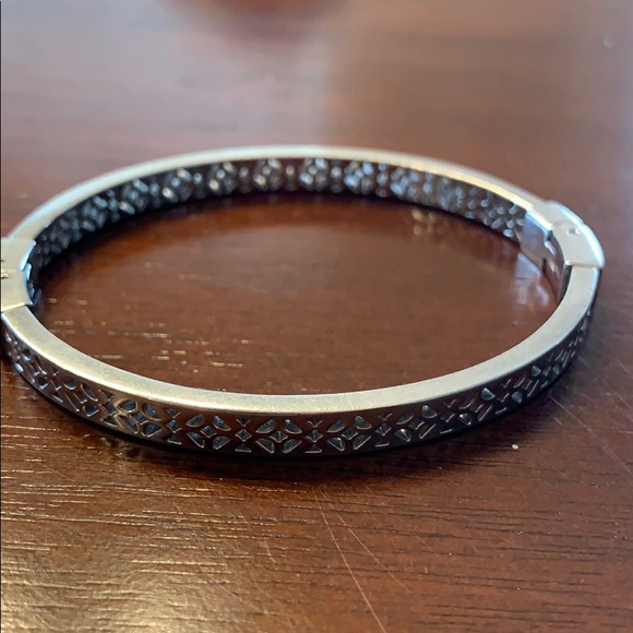 Fossil Clip Bracelet - Picture 2 of 4